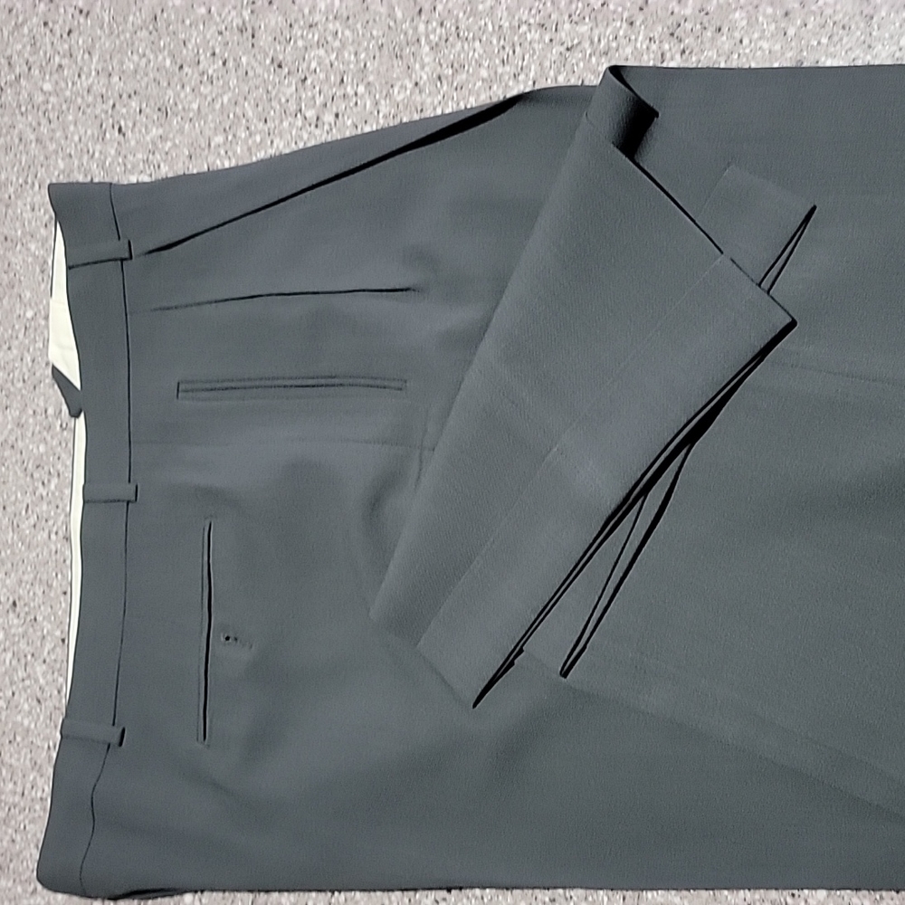 Mani dress wool pants S. 38 pleats, cuffed 29", blue gray.